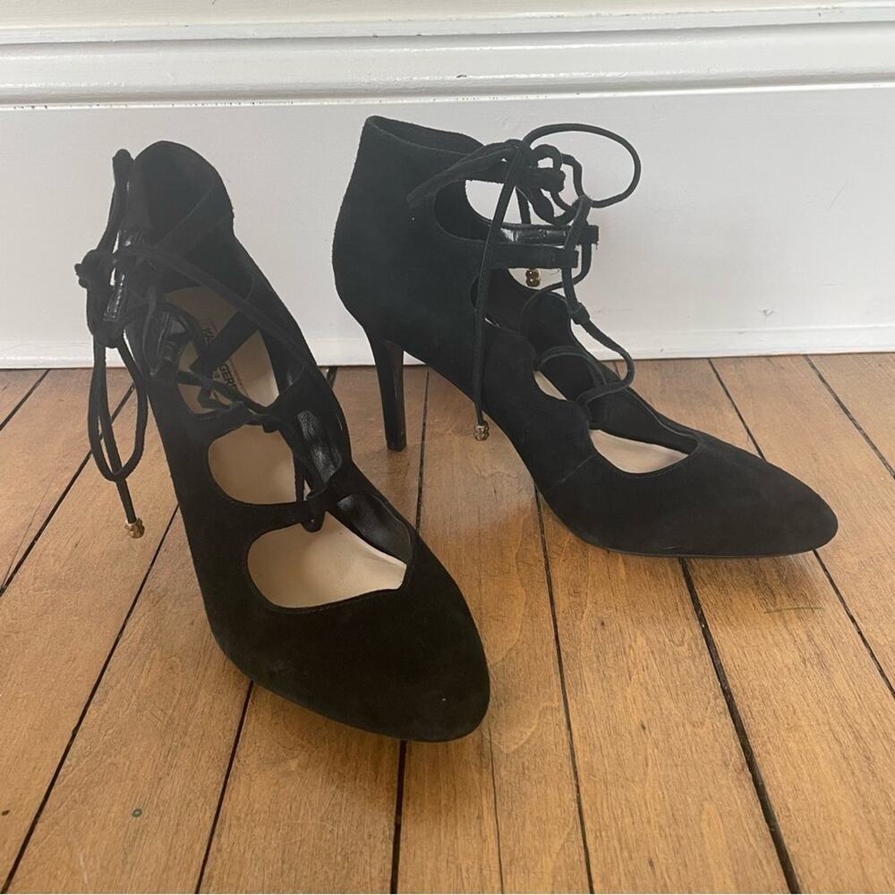 Karl Lagerfeld Jasmin Black Suede Pointed Toe Lace Up Pumps 7.5